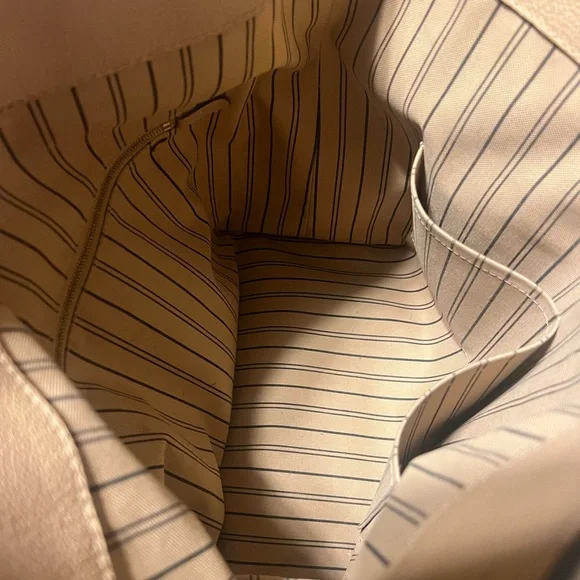 Louis Vuitton Dune Monogram Empreinte Leather Bagatelle Bag w/ dust bag - Picture 13 of 16